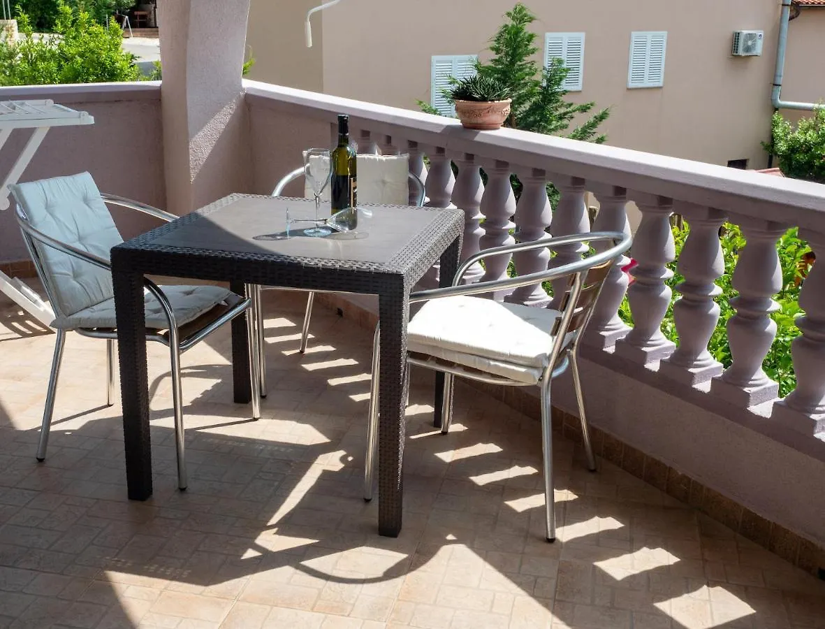 Apartmani Baja Lopar