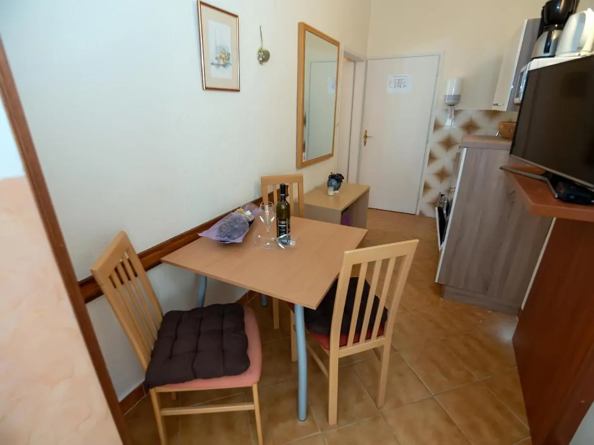 Apartmani Baja Lopar